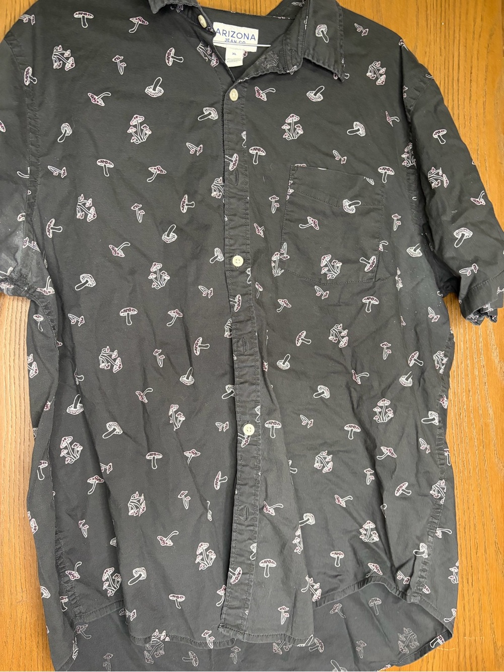 Arizona Lightweight Black Short-Sleeve Shirt Jacket with Mushroom Print